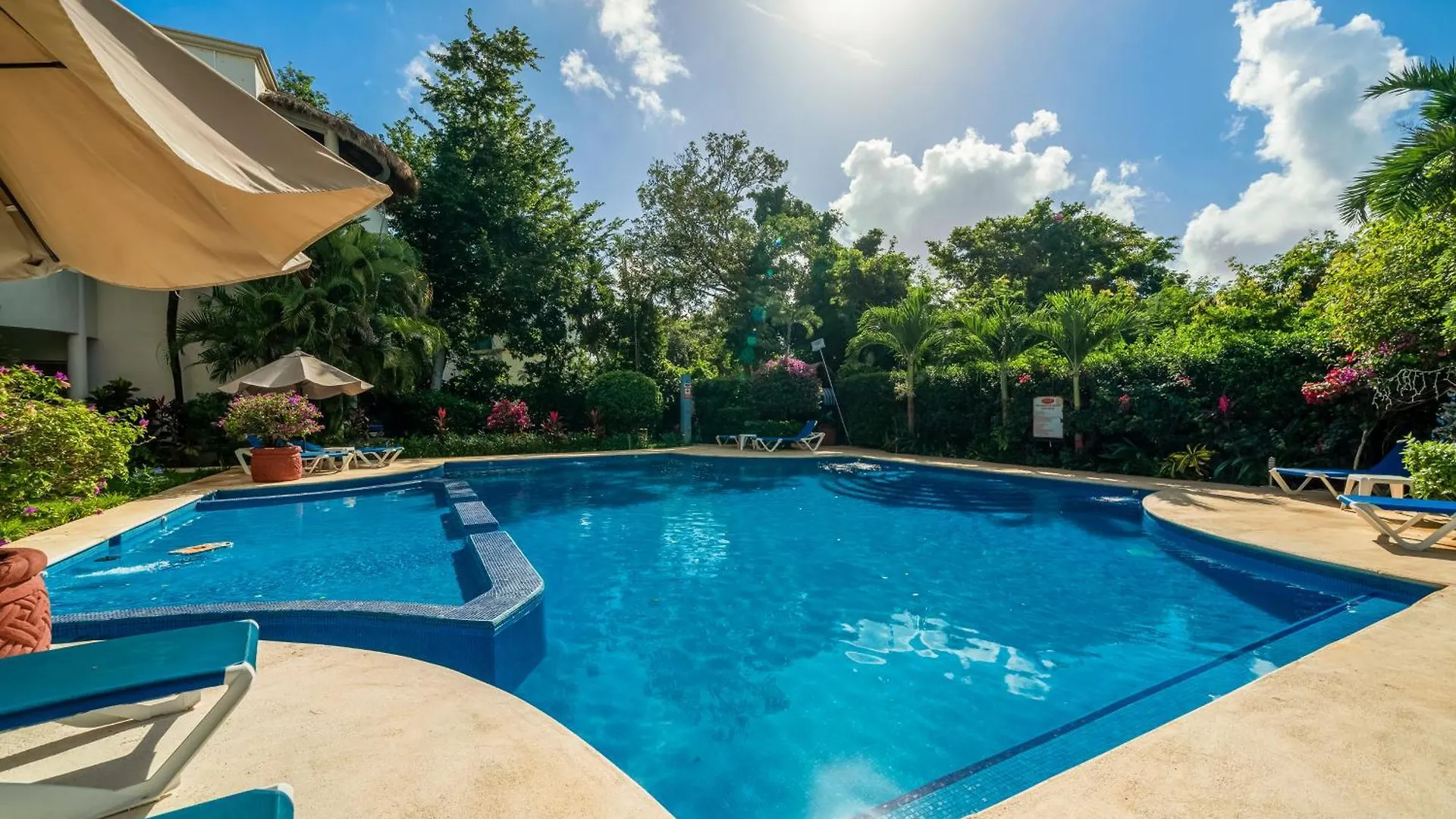 Spacious 2 Bedroom Condo In Playacar II - At Rosa Blanca Condos - Sueno Playa del Carmen 0*,