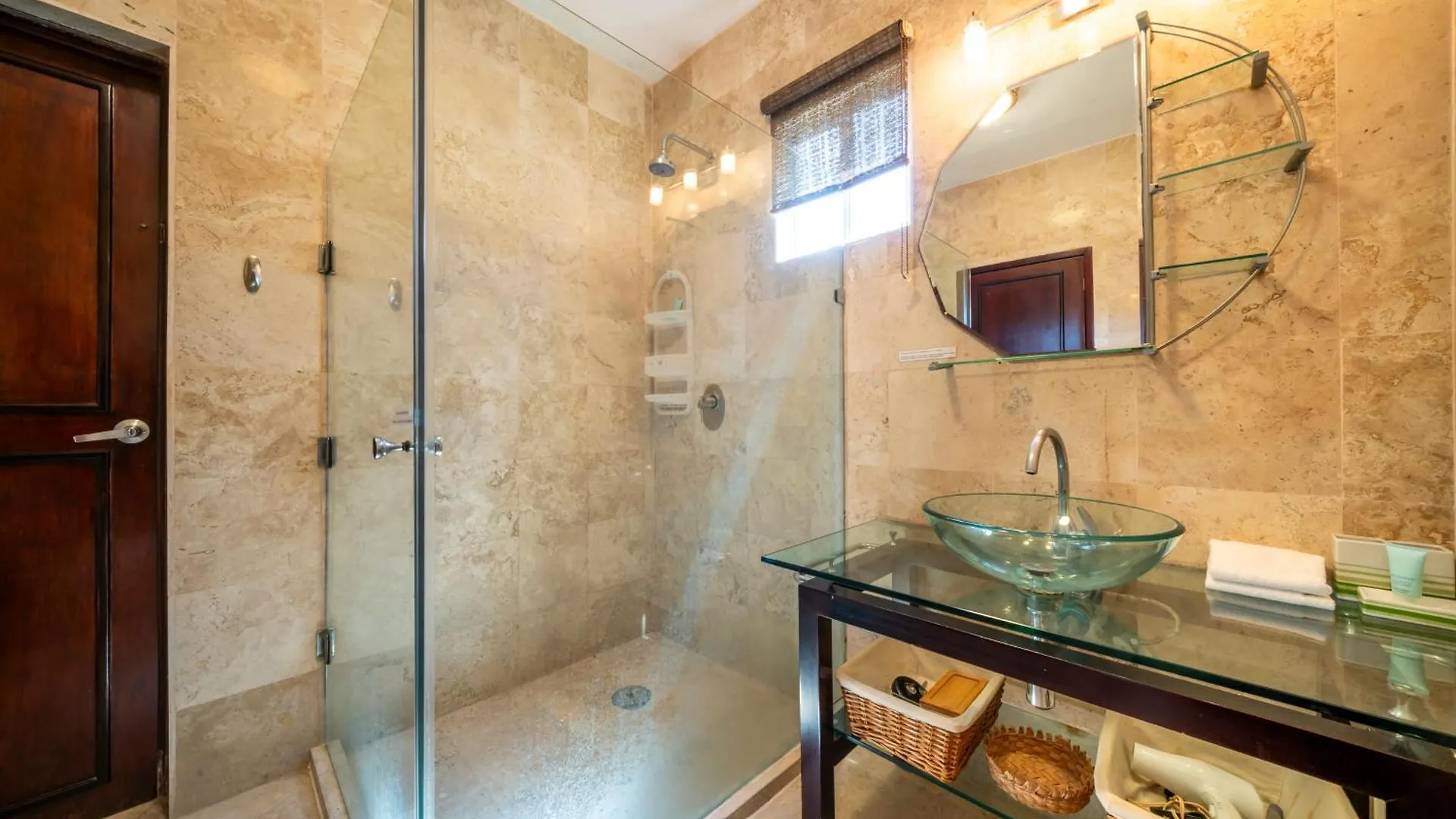 Spacious 2 Bedroom Condo In Playacar II - At Rosa Blanca Condos - Sueno Playa del Carmen Apartamento